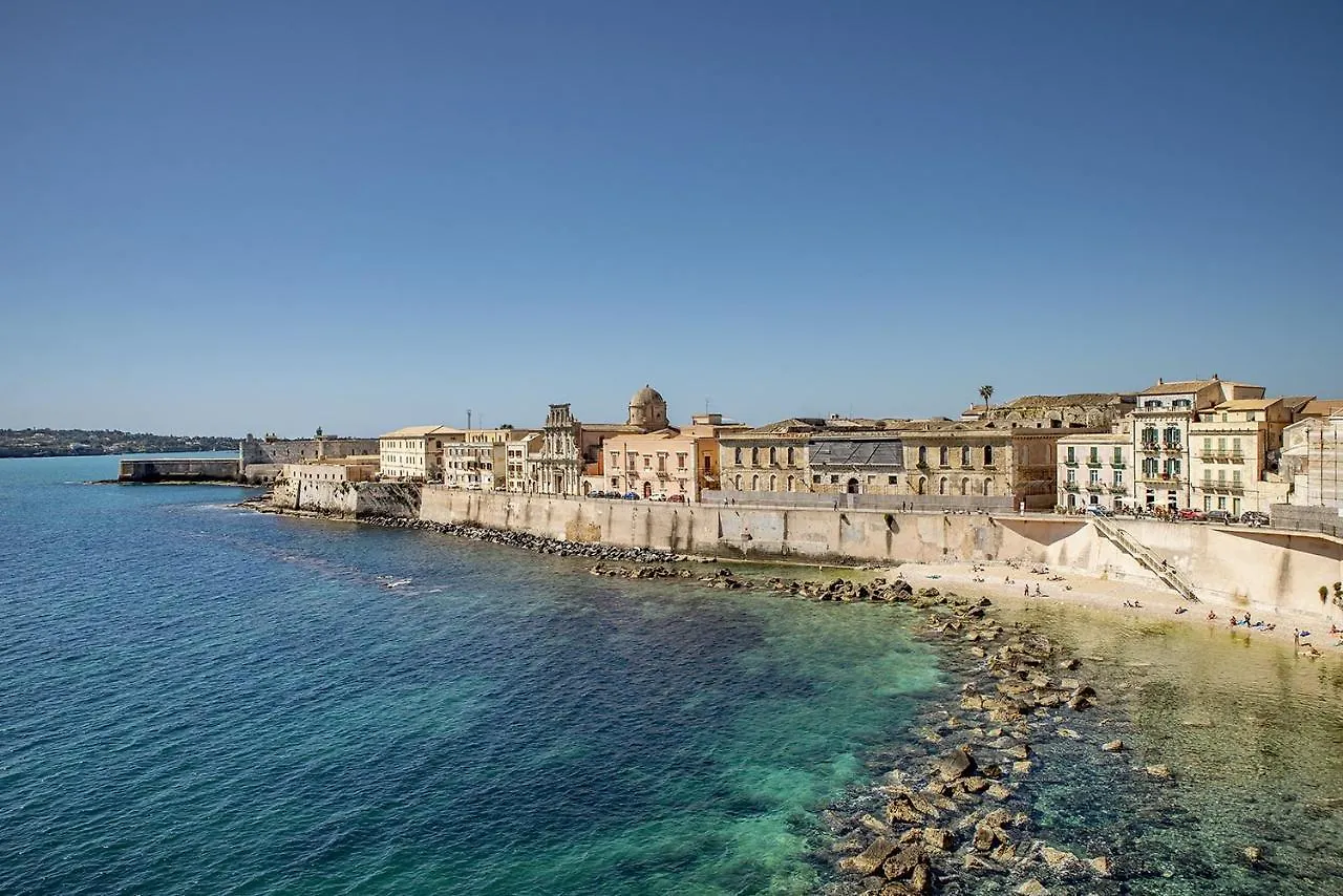 Ortigia Seafront Apartment By Wonderful Italy Syracuse