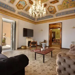  Apartment Maison Doree