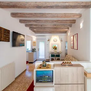ca-marcello-venice.hotelslidodijesolo.com/